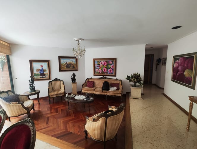 Apartamento de 3 alcobas en arriendo en Laureles, Medellín, 130 m² · foto 5 de 12