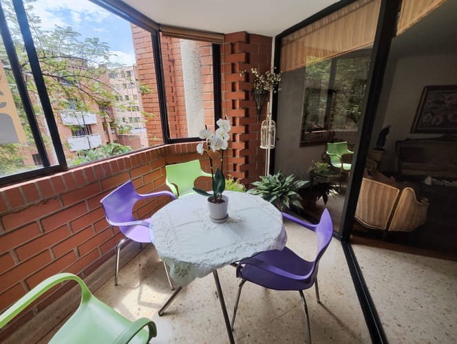 Apartamento de 3 alcobas en arriendo en Laureles, Medellín, 130 m² · foto 7 de 12