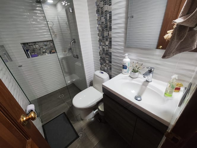 Apartamento de 3 alcobas en arriendo en Laureles, Medellín, 130 m² · foto 11 de 12