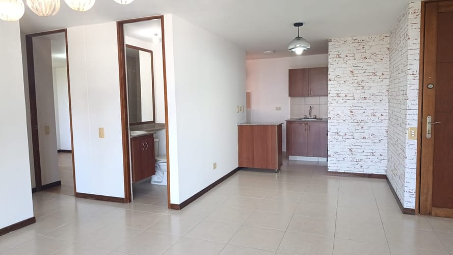 Apartamento de 2 alcobas en arriendo en Loma Del Esmeraldal, Envigado, 65 m² · foto 6 de 18