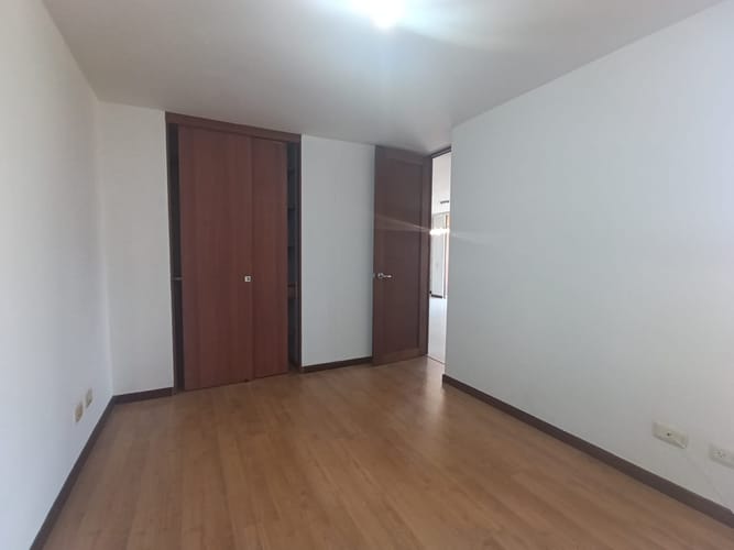 Apartamento de 2 alcobas en arriendo en Loma Del Esmeraldal, Envigado, 65 m² · foto 13 de 18