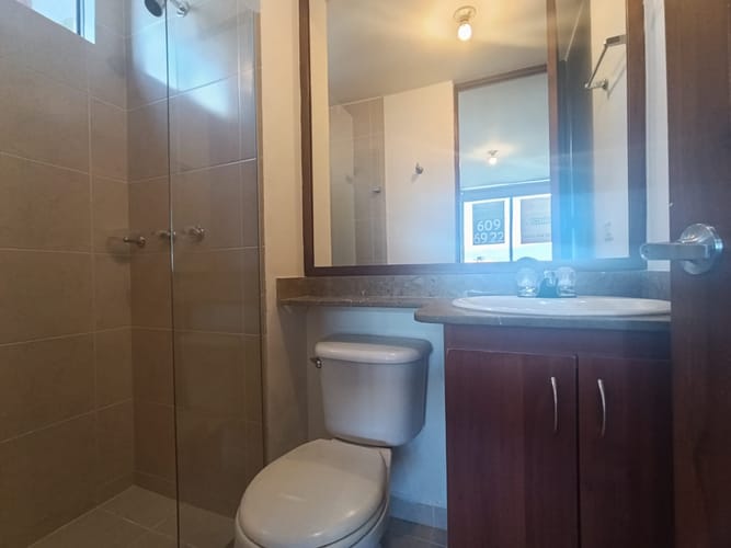 Apartamento de 2 alcobas en arriendo en Loma Del Esmeraldal, Envigado, 65 m² · foto 16 de 18