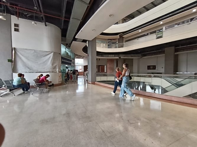 Local en arriendo en Suramérica, Itagüí, 94 m² · foto 3 de 9