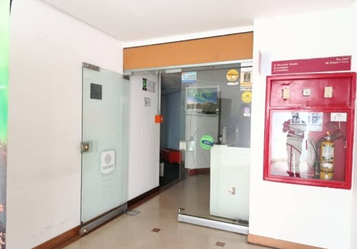 Oficina en arriendo en Laureles, Medellín, 338 m² · foto 3 de 20