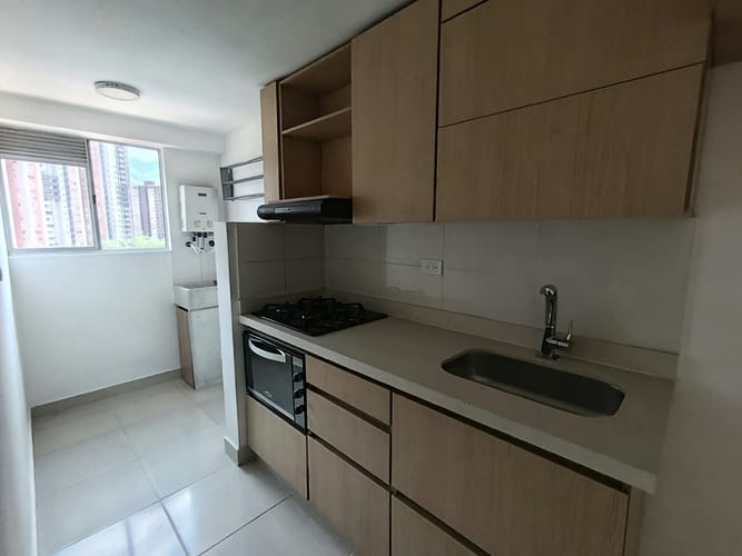 Apartamento de 3 alcobas en arriendo en Monteazul, Sabaneta, 75 m² · foto 2 de 20