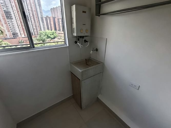 Apartamento de 3 alcobas en arriendo en Monteazul, Sabaneta, 75 m² · foto 17 de 20