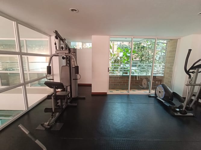 Apartamento de 3 alcobas en arriendo en Laureles, Medellín, 148 m² · foto 9 de 20