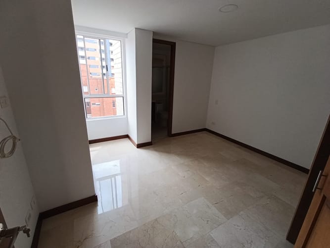 Apartamento de 3 alcobas en arriendo en Laureles, Medellín, 148 m² · foto 17 de 20