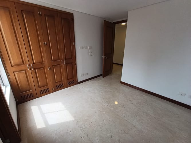 Apartamento de 3 alcobas en arriendo en Laureles, Medellín, 148 m² · foto 19 de 20