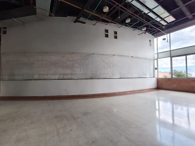 Local en arriendo en Suramérica, Itagüí, 76 m² · foto 3 de 10