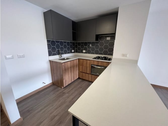 Apartamento de 2 alcobas en arriendo en Las Vegas, Envigado, 63 m² · foto 3 de 20