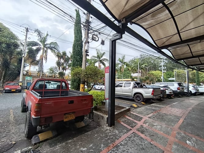 Local en arriendo en Cristo Rey, Medellín, 90 m² · foto 5 de 14