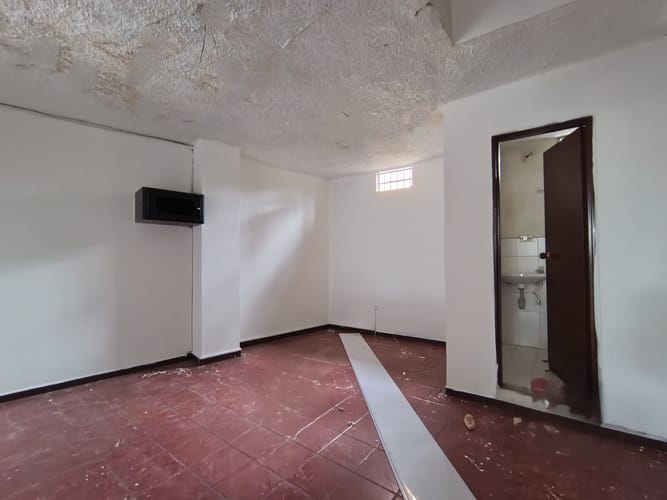 Local en arriendo en Cristo Rey, Medellín, 90 m² · foto 8 de 14