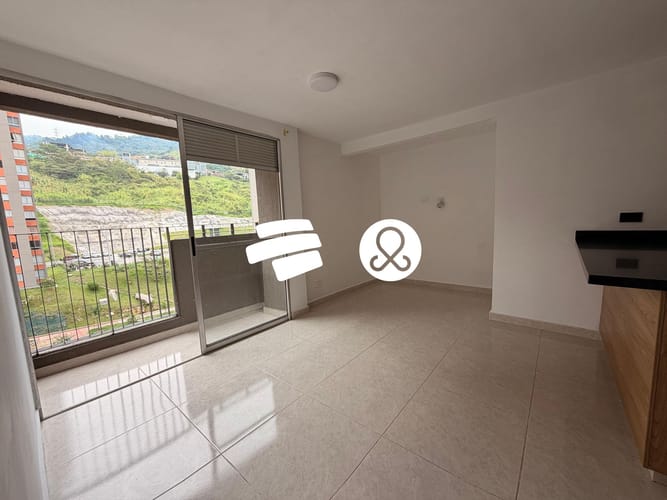 Apartamento de 3 alcobas en venta en Viviendas Del Sur, Itagüí, 57 m² · foto 13 de 15