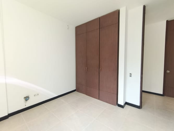 Apartamento de 3 alcobas en arriendo en El Poblado, Medellín, 78 m² · foto 5 de 14