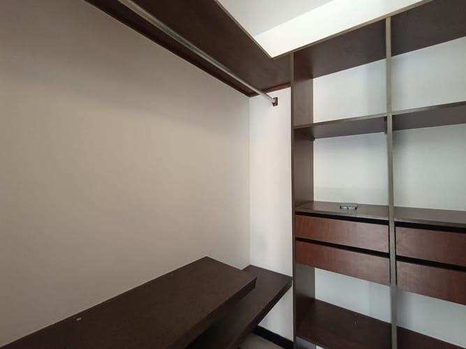 Apartamento de 3 alcobas en arriendo en El Poblado, Medellín, 78 m² · foto 7 de 14