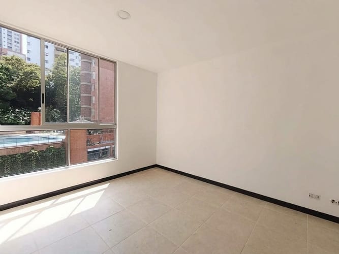 Apartamento de 3 alcobas en arriendo en El Poblado, Medellín, 78 m² · foto 10 de 14