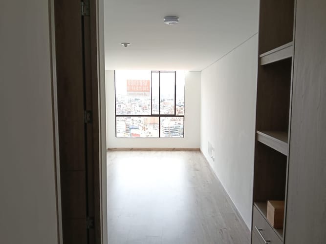 Apartaestudio en arriendo en Chapinero, Bogotá, 28 m² · foto 2 de 20