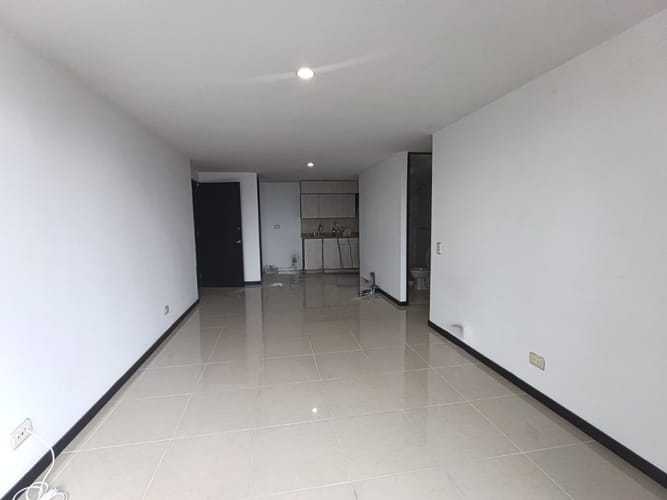 Apartamento de 3 alcobas en arriendo en El Poblado, Medellín, 84 m² · foto 4 de 20