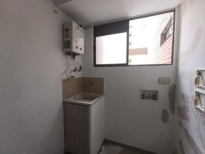 Apartamento de 3 alcobas en arriendo en El Poblado, Medellín, 84 m² · foto 8 de 20