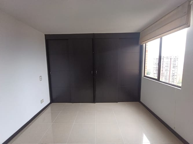 Apartamento de 3 alcobas en arriendo en El Poblado, Medellín, 84 m² · foto 9 de 20
