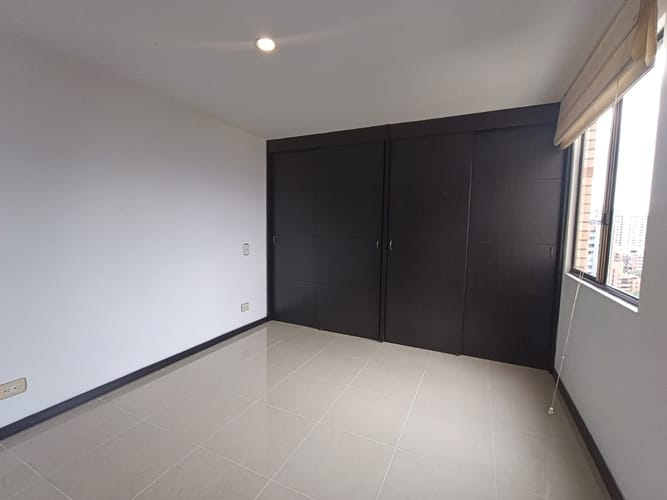 Apartamento de 3 alcobas en arriendo en El Poblado, Medellín, 84 m² · foto 16 de 20