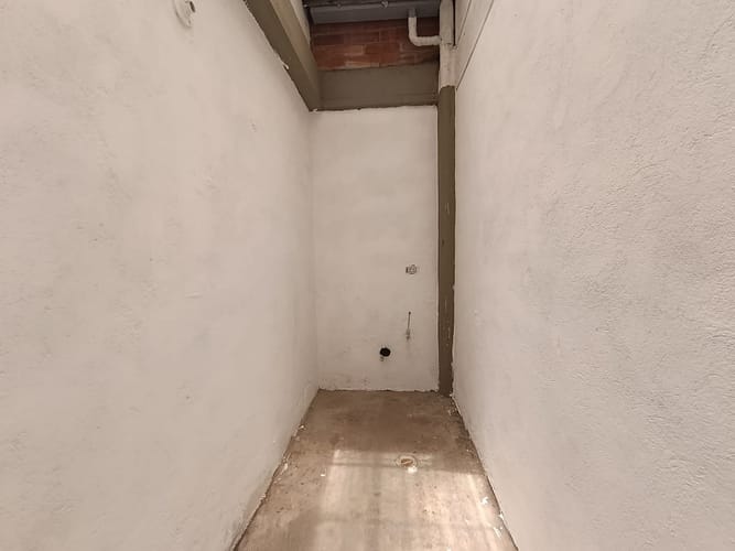 Local en arriendo en El Chagualo, Medellín, 57 m² · foto 5 de 12