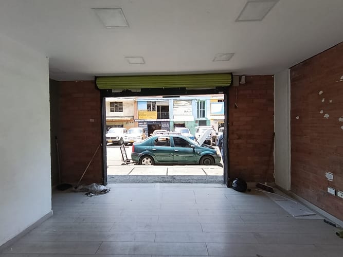 Local en arriendo en El Chagualo, Medellín, 57 m² · foto 6 de 12