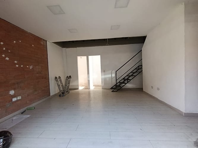 Local en arriendo en El Chagualo, Medellín, 57 m² · foto 7 de 12