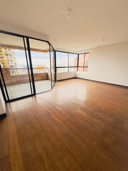 Apartamento de 3 alcobas en venta en Juanambu, Cali, 135 m² · foto 3 de 15