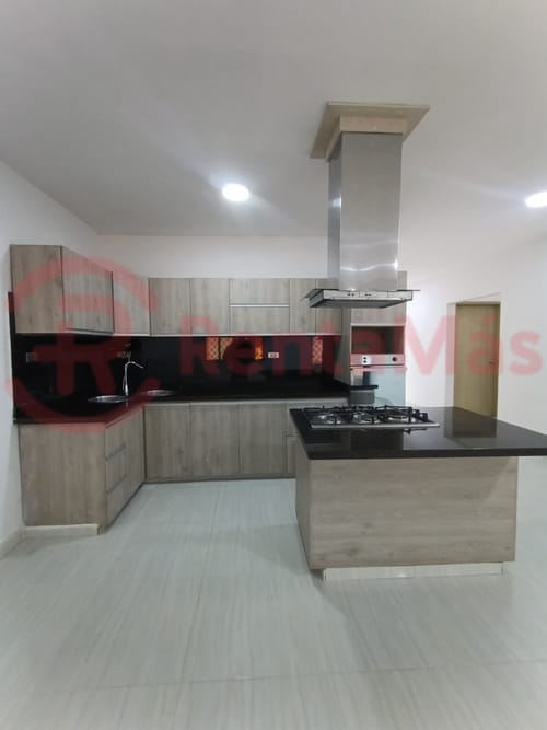 Casa de 3 alcobas en arriendo en Sector Sur, Cúcuta, 225 m² · foto 9 de 23