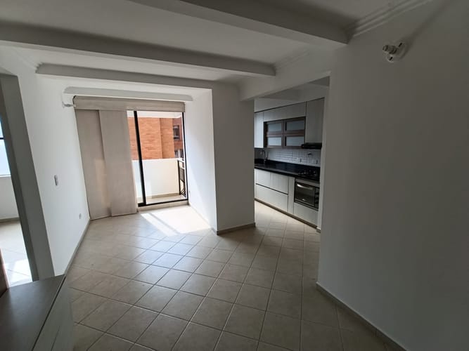 Apartamento de 3 alcobas en arriendo en Boston, Medellín, 58 m² · foto 3 de 17