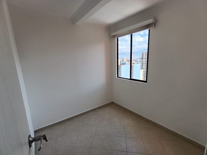 Apartamento de 3 alcobas en arriendo en Boston, Medellín, 58 m² · foto 12 de 17