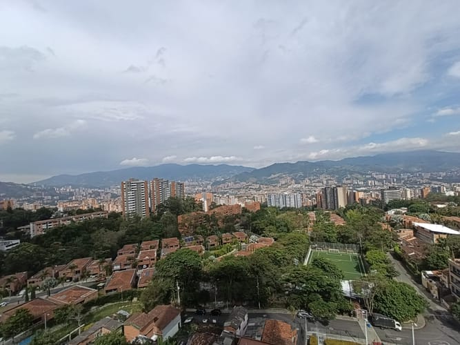 Apartamento de 2 alcobas en arriendo en Zuñiga, Envigado, 86 m² · foto 2 de 20