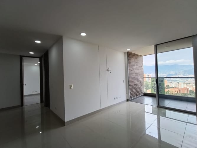 Apartamento de 2 alcobas en arriendo en Zuñiga, Envigado, 86 m² · foto 4 de 20