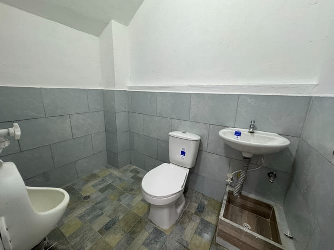 Bodega en arriendo en Cristo Rey, Medellín, 120 m² · foto 4 de 12