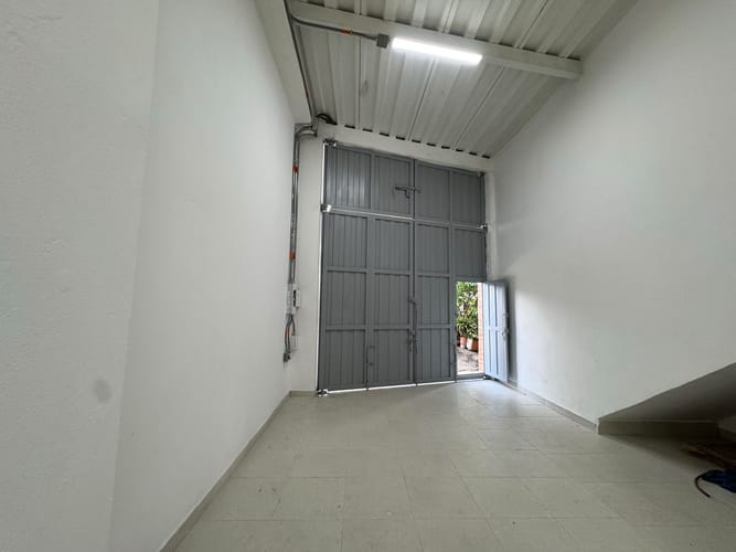 Bodega en arriendo en Cristo Rey, Medellín, 120 m² · foto 9 de 12