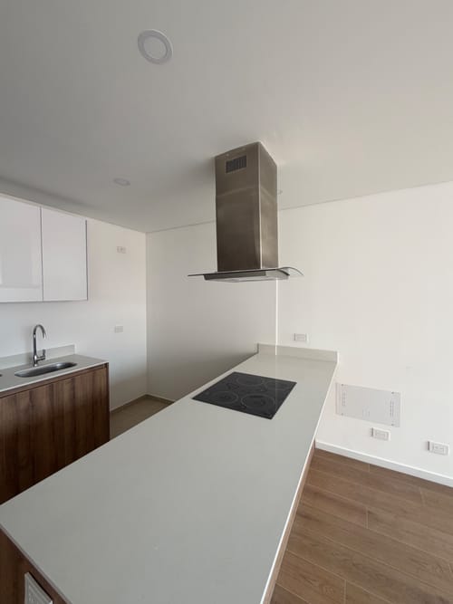 Apartamento de 1 alcoba en arriendo en Cedritos, Bogotá, 58 m² · foto 8 de 20
