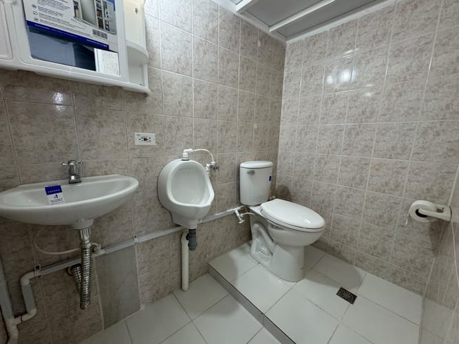 Bodega en arriendo en Suramérica, Itagüí, 135 m² · foto 10 de 14