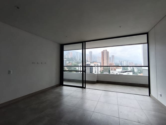 Apartamento de 2 alcobas en arriendo en El Poblado, Medellín, 87 m² · foto 3 de 14