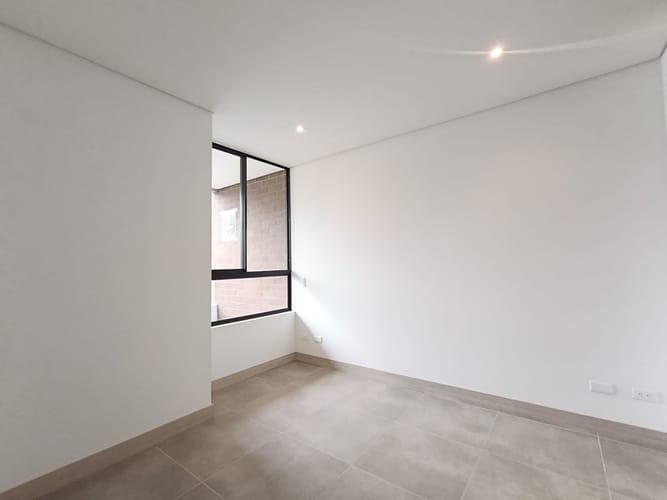 Apartamento de 2 alcobas en arriendo en El Poblado, Medellín, 87 m² · foto 10 de 14