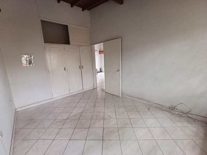 Casa de 3 alcobas en arriendo en Laureles, Medellín, 320 m² · foto 12 de 18