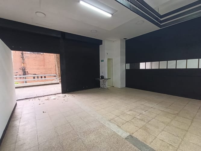 Local en arriendo en El Poblado, Medellín, 52 m² · foto 5 de 15