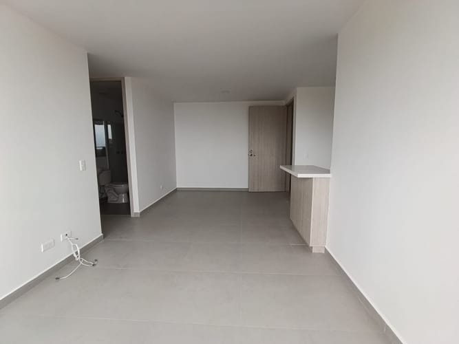 Apartamento de 3 alcobas en arriendo en Camino Verde, Envigado, 73 m² · foto 5 de 14
