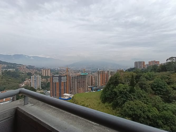 Apartamento de 3 alcobas en arriendo en Camino Verde, Envigado, 73 m² · foto 7 de 14