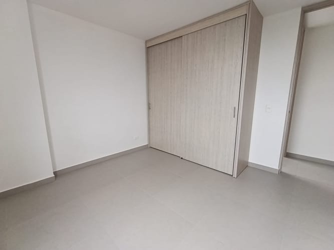 Apartamento de 3 alcobas en arriendo en Camino Verde, Envigado, 73 m² · foto 11 de 14