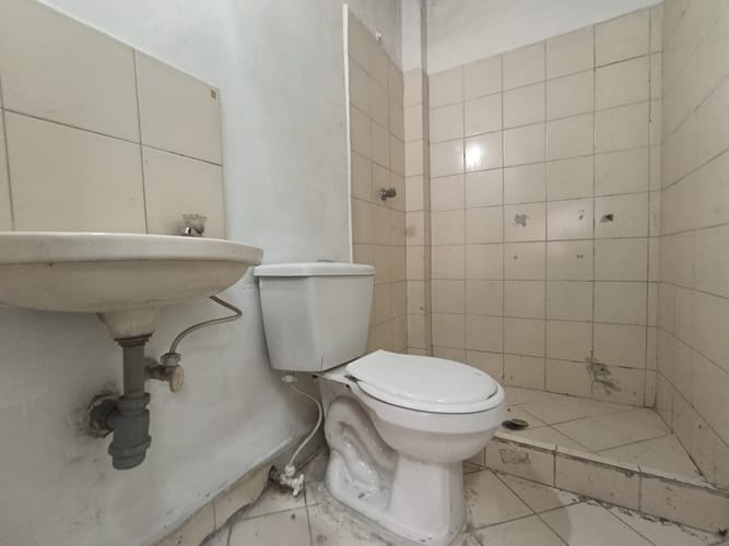 Bodega en arriendo en Guayaquil, Medellín, 66 m² · foto 9 de 9