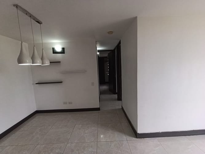 Apartamento de 3 alcobas en arriendo en Calasanz Parte Alta, Medellín, 63 m² · foto 3 de 17