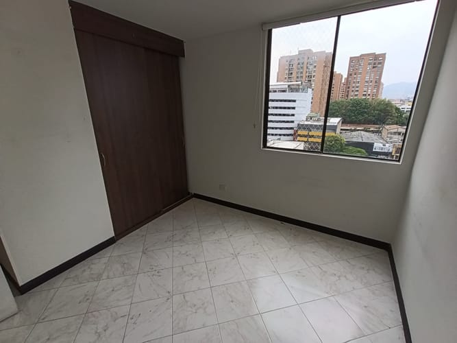 Apartamento de 3 alcobas en arriendo en Carlos E. Restrepo, Medellín, 94 m² · foto 7 de 15