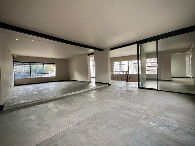 Casa de 7 alcobas en venta en La Esmeralda, Bogotá, 300 m² · foto 16 de 24